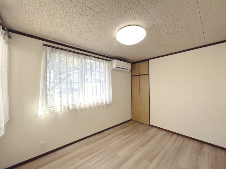 [Rent]Renovated in 2024 （house）｜6 mins drive to main gate｜Off Base